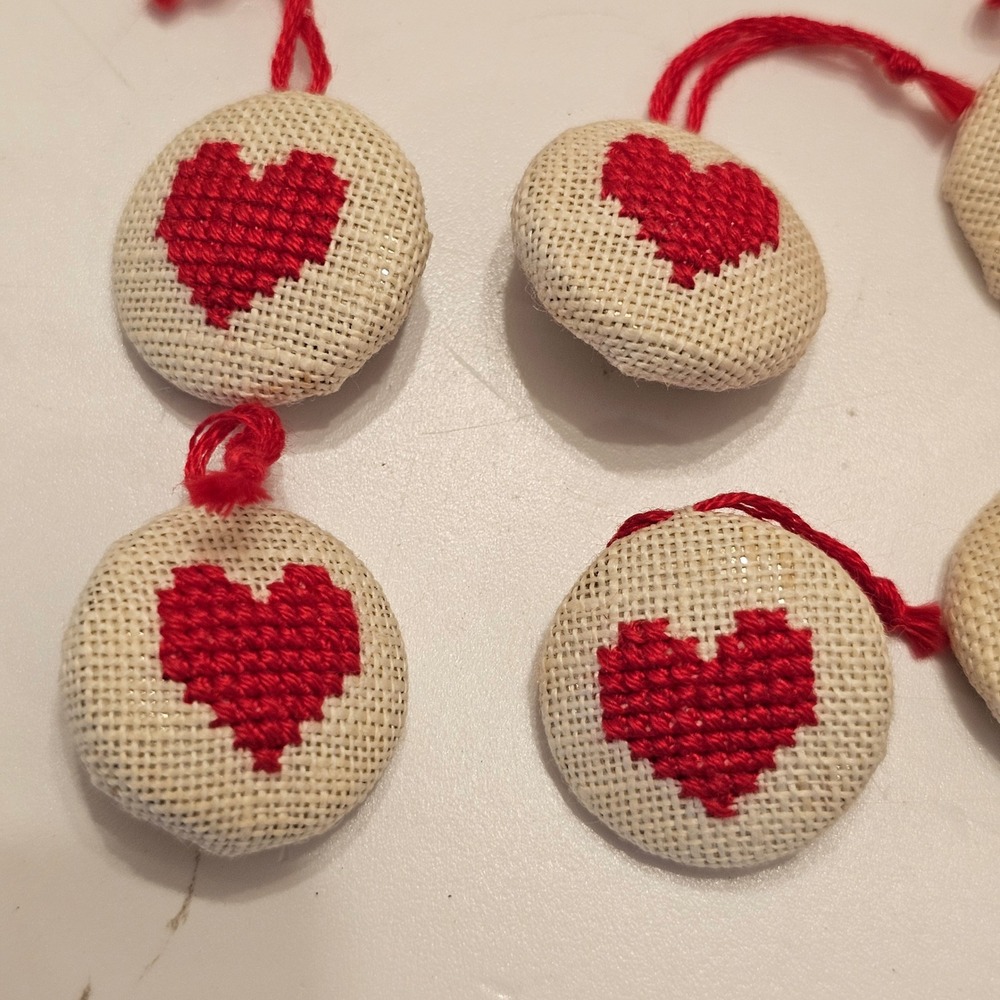 Vintage Handmade Cross Stitch Red Heart Shank Buttons Lot of 10 Cream 3/4"